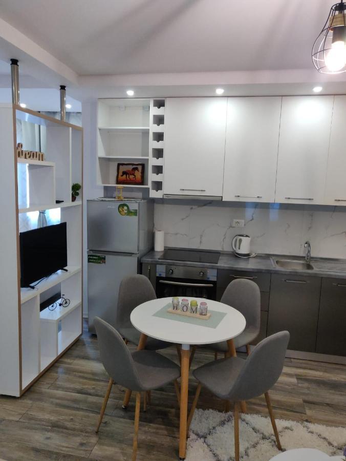 E&A Apartments Guesthouse Durres Luaran gambar